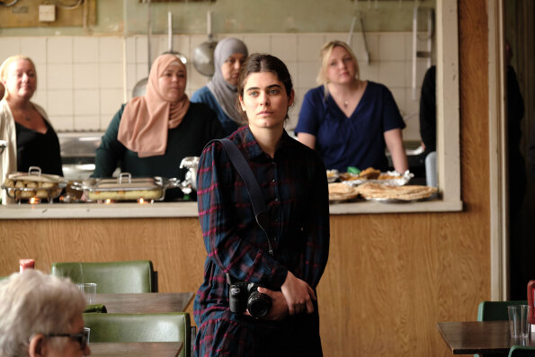 A scene from THE OLD OAK. A Zeitgeist Films release in association with Kino Lorber.